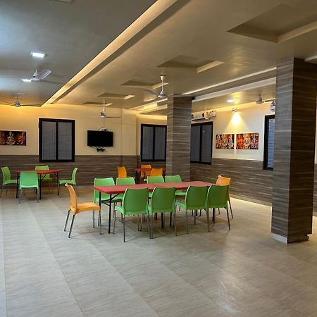 Shanti Niketan Salasar Juliāsar 外观 照片