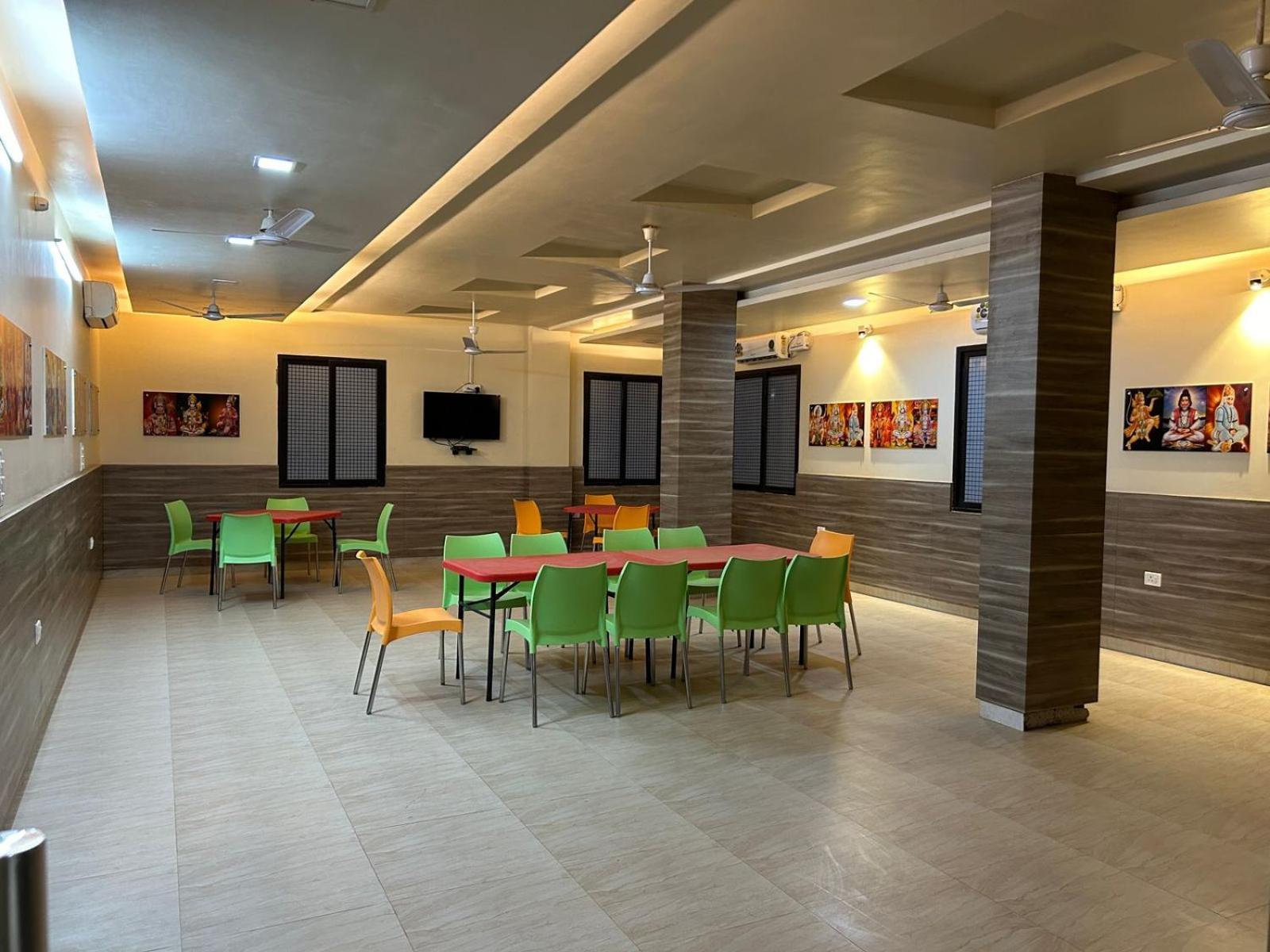 Shanti Niketan Salasar Juliāsar 外观 照片